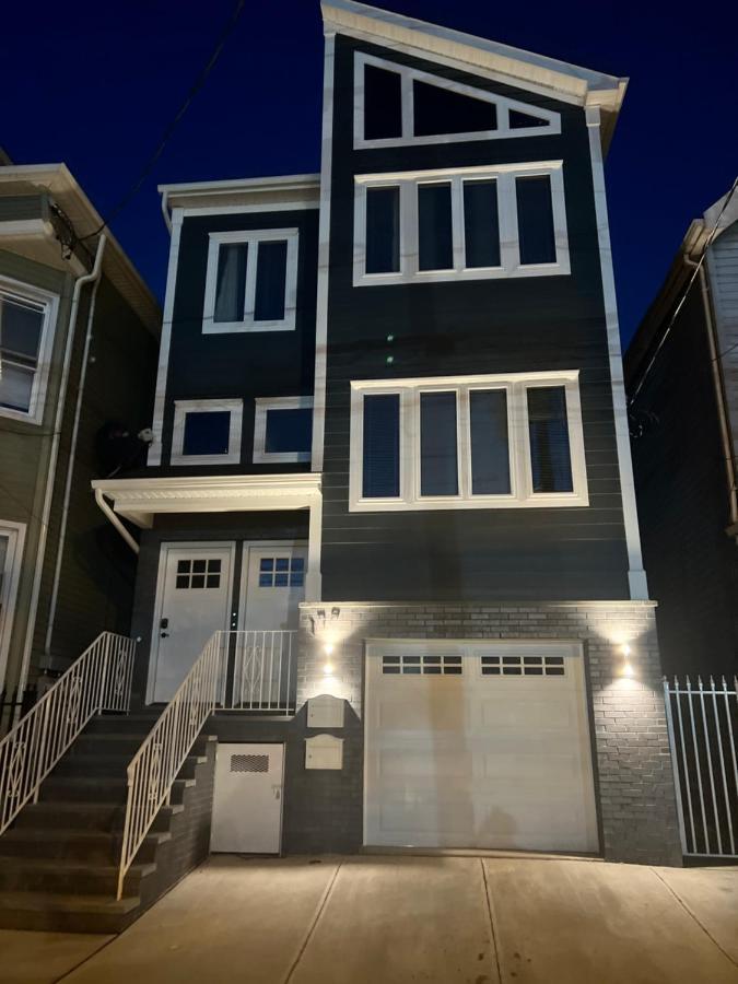 Springview Homes 12Mins From Ewr & 3 Mins From University Hospital Newark Zewnętrze zdjęcie